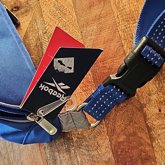 Reebok walking fanny pack nwt - Picture 5 of 6